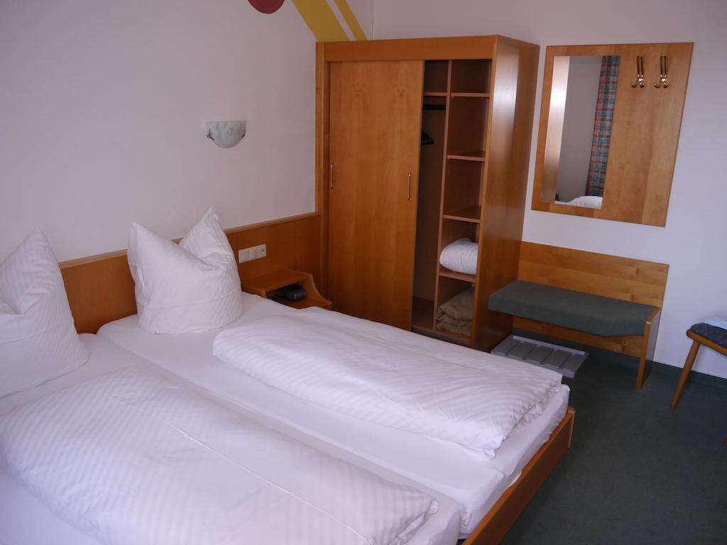 Gasthof Hotel Adler Inneringen Habitación foto